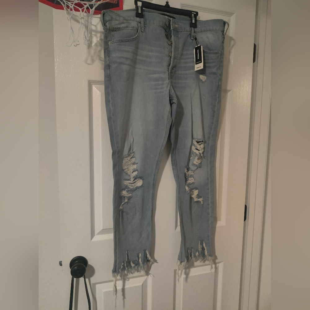 Distressed Jean